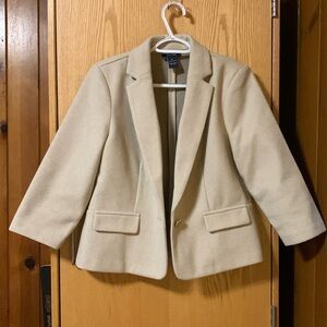 Fall/winter coat, size Medium, beige